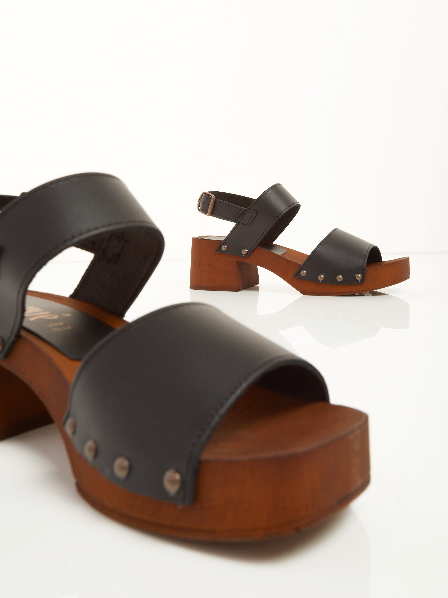 (image for) Leather Sandal F08161027-0440 Scontate